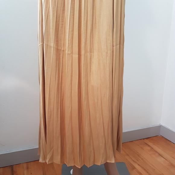 JOIE Pleated Satin Midi Skirt Front Side Slit Camel Sz S NWT - Picture 5 of 9